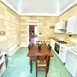 Vohis Luxury House - Fast Wi-fi & Easy Parking Apartment Lecce