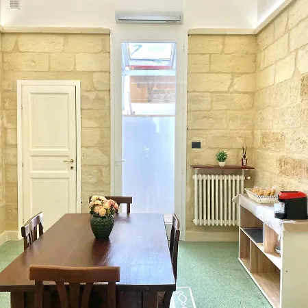 Daire Vohis Luxury House - Fast Wi-fi & Easy Parking Lecce