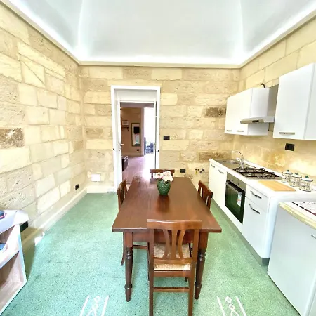 Vohis Luxury House - Fast Wi-fi & Easy Parking Daire Lecce