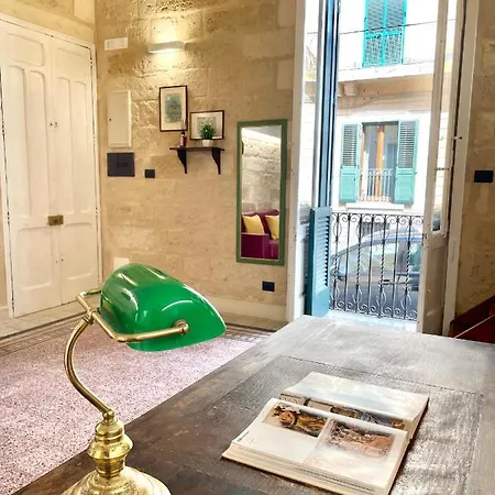 Vohis Luxury House - Fast Wi-fi & Easy Parking *