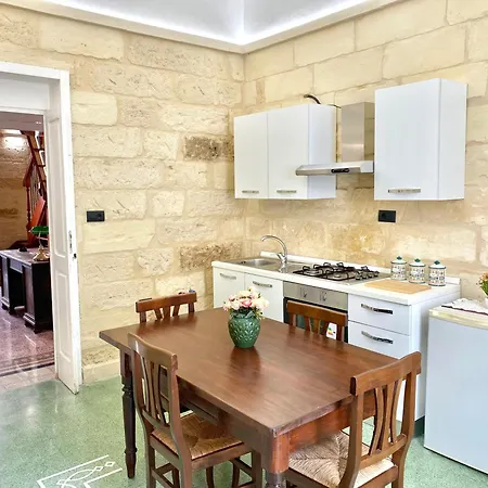 Vohis Luxury House - Fast Wi-fi & Easy Parking 아파트